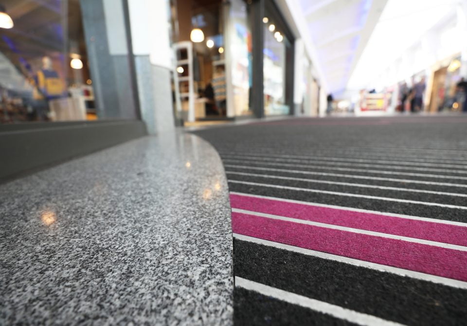 Fibre Inserts in INTRAform DM Entrance Matting