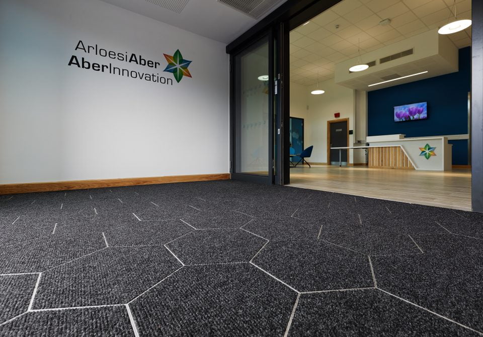 INTRAshape hexagons are the ideal choice for the AberInnovation draft lobby